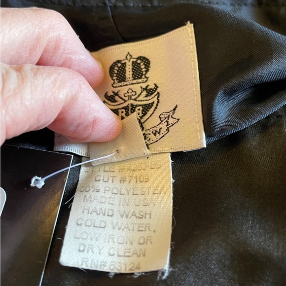 Renfrew Black Embroidery Full Skirt - Picture 8 of 11